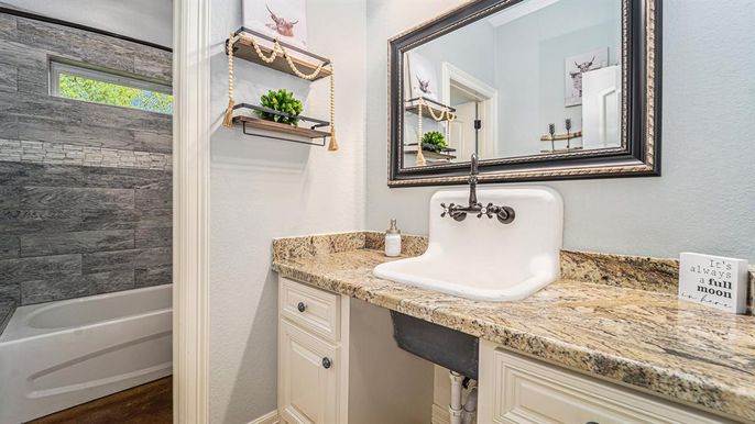 Bathroom, Interior