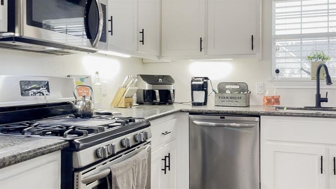 Interior, Kitchen, Stainless Steel Appliances
