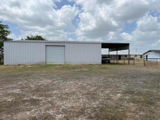 Backyard, Detached Garage, Exterior