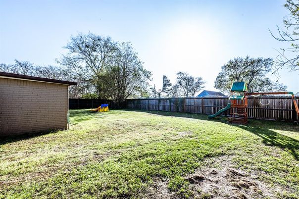 Backyard, Exterior, Playground