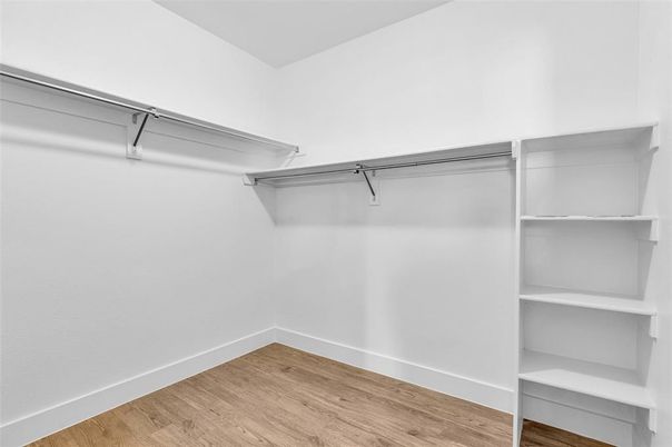Interior, Walk-in Closets, Wood Texture Flooring