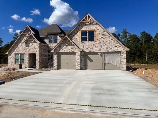 Attached, Exterior, Facade, Brick Facade, Brick Traditional
