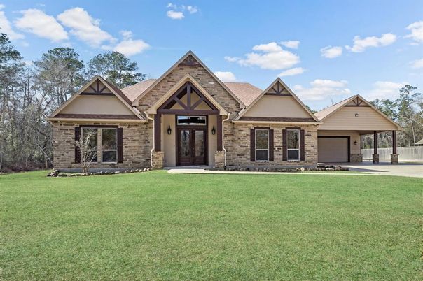 Attached, Backyard, Exterior, Facade, Brick Facade, Ranch