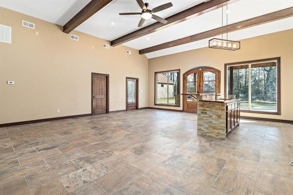 Interior, Kitchen, Pendant Lights, Recessed Lighting, Wooden Beams
