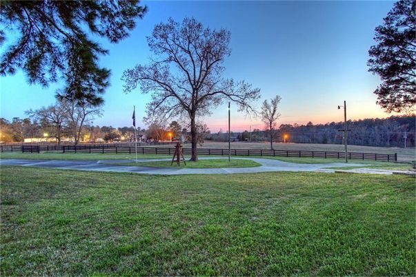 Exterior, Tennis Courts
