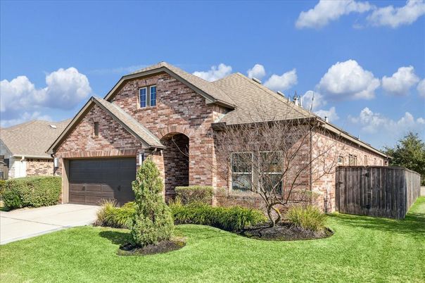 Attached, Exterior, Facade, Brick Facade, Brick Traditional