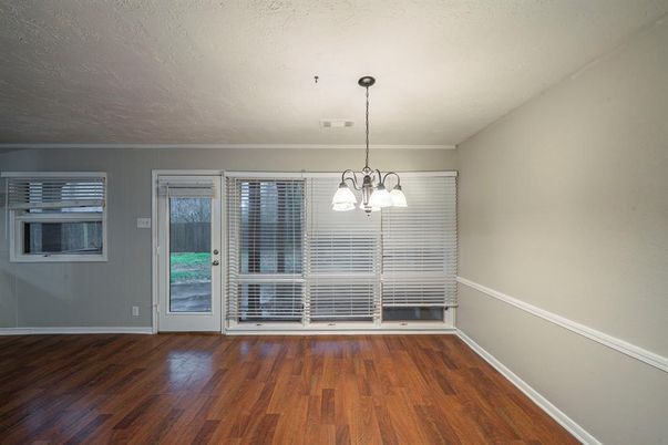 Chandelier, Empty room, Interior, Pendant Lights, Wood Texture Flooring