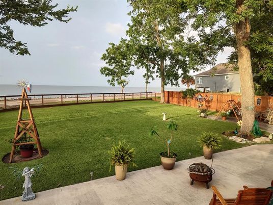 Backyard, Exterior, Water