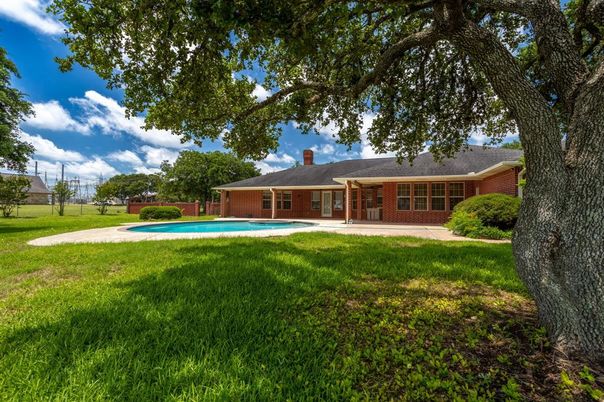 Backyard, Exterior, Pool