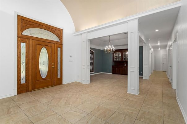 Chandelier, Interior, Recessed Lighting