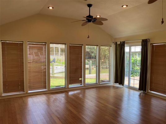 Empty room, Interior, Recessed Lighting, Wood Texture Flooring