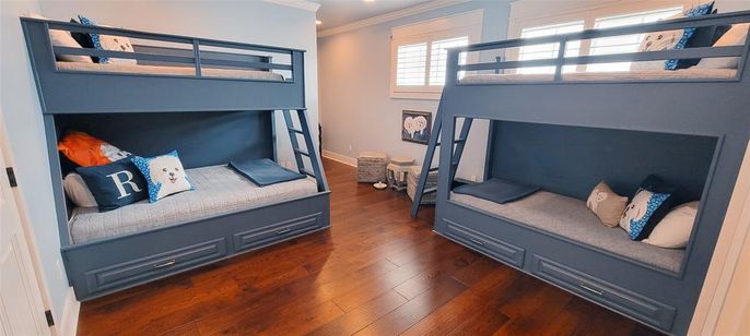 Bedroom, Fireplace, Interior, Recessed Lighting, Wood Texture Flooring