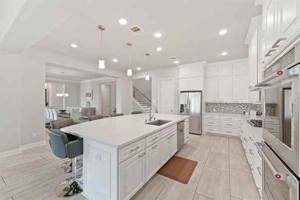 Dining room, Interior, Kitchen, Pendant Lights, Recessed Lighting, Stainless Steel Appliances