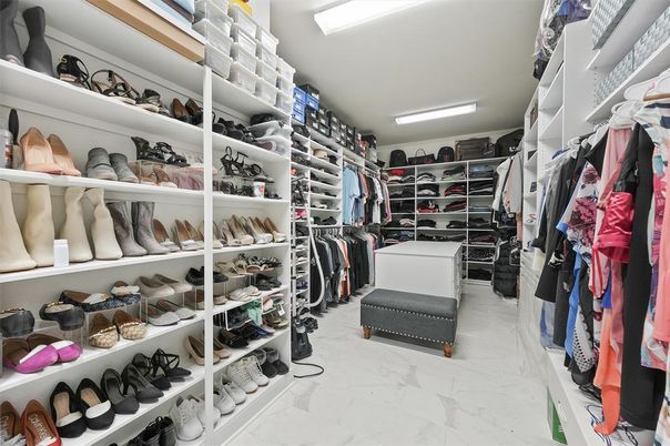 Interior, Marble, Walk-in Closets