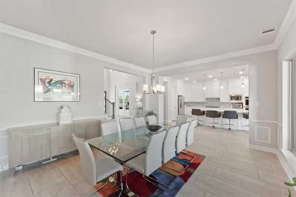 Chandelier, Dining room, Interior, Kitchen, Pendant Lights, Recessed Lighting, Stainless Steel Appliances