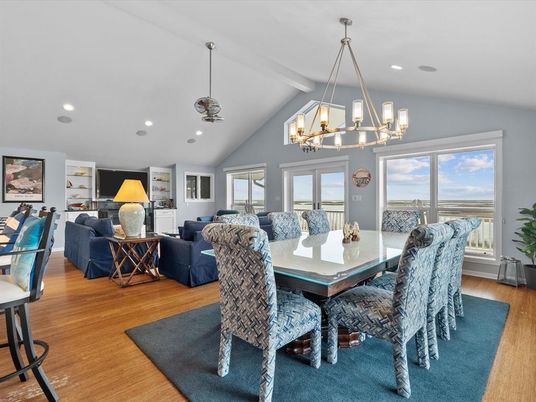 Chandelier, Dining room, Interior, Living room, Recessed Lighting, Wood Texture Flooring