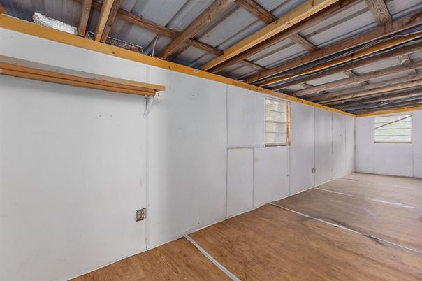 Empty room, Interior, Wooden Beams, Wood Texture Flooring
