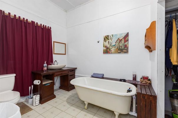 Bathroom, Free Standing Baths, Interior