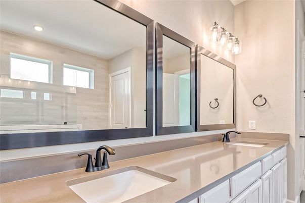 Bathroom, Dual Sink Vanities, Interior, Recessed Lighting