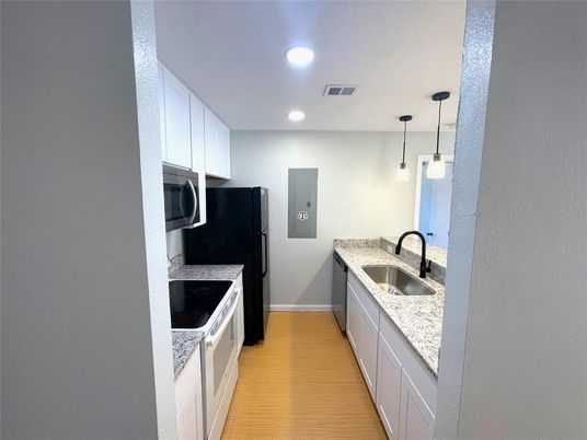 Interior, Kitchen, Pendant Lights, Recessed Lighting, Wood Texture Flooring