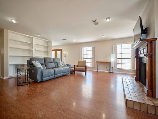 Fireplace, Interior, Living room, Recessed Lighting, Wood Texture Flooring