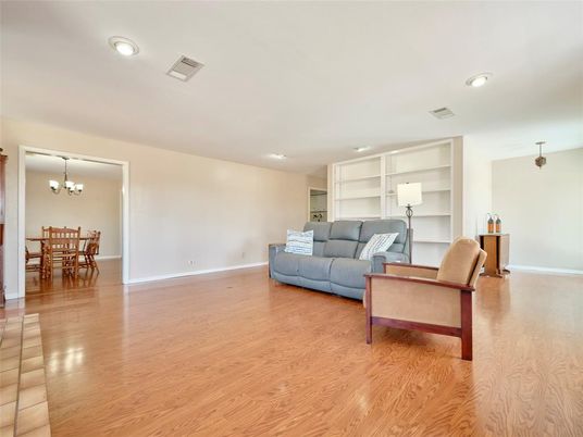 Chandelier, Dining room, Interior, Living room, Recessed Lighting, Wood Texture Flooring