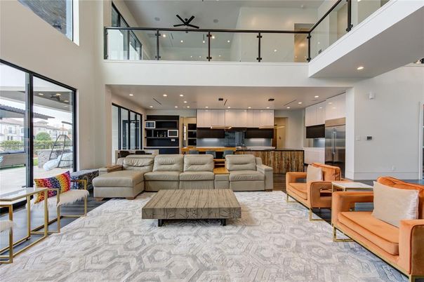 Interior, Kitchen, Living room, Pendant Lights, Recessed Lighting, Stainless Steel Appliances