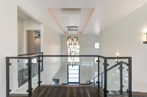 Interior, Pendant Lights, Wood Texture Flooring