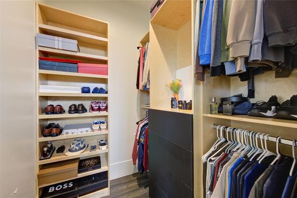 Interior, Walk-in Closets, Wood Texture Flooring