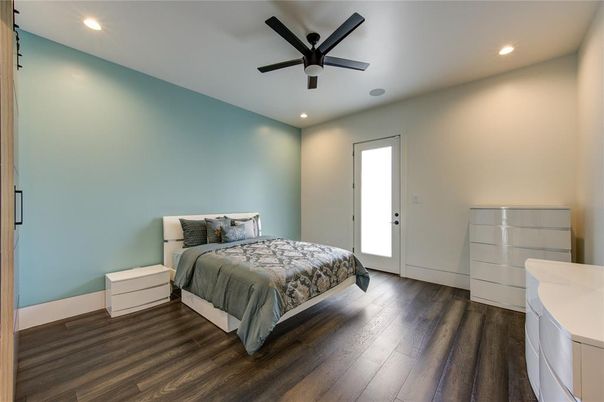 Bedroom, Interior, Recessed Lighting, Wood Texture Flooring