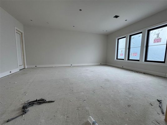 Empty room, Interior, Recessed Lighting