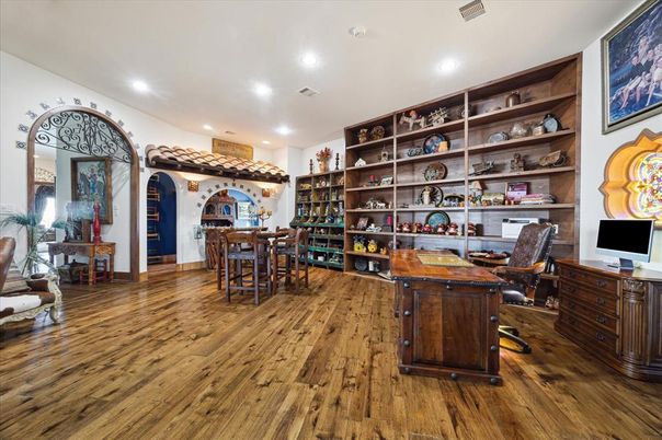 Home Office, Interior, Recessed Lighting, Wood Texture Flooring