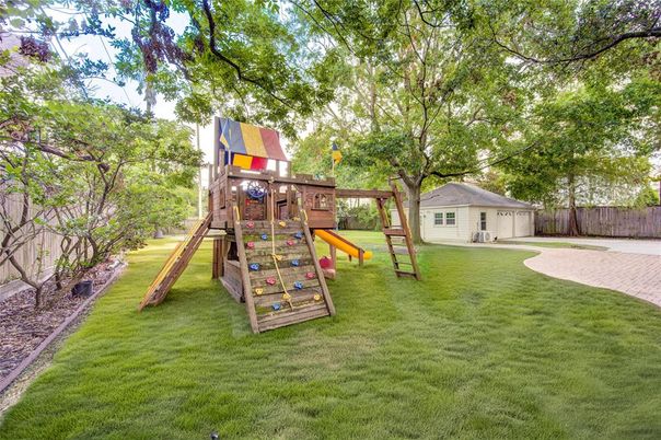 Backyard, Exterior, Playground