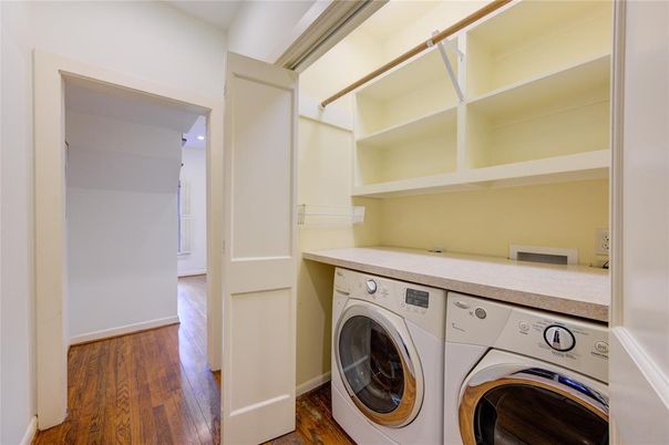 Interior, Utility Closets, Washer, Wood Texture Flooring