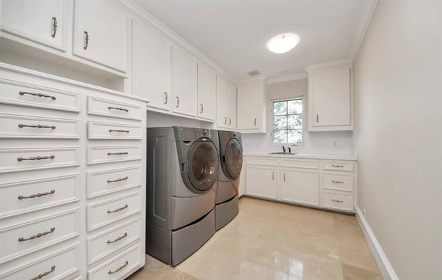 Interior, Washer