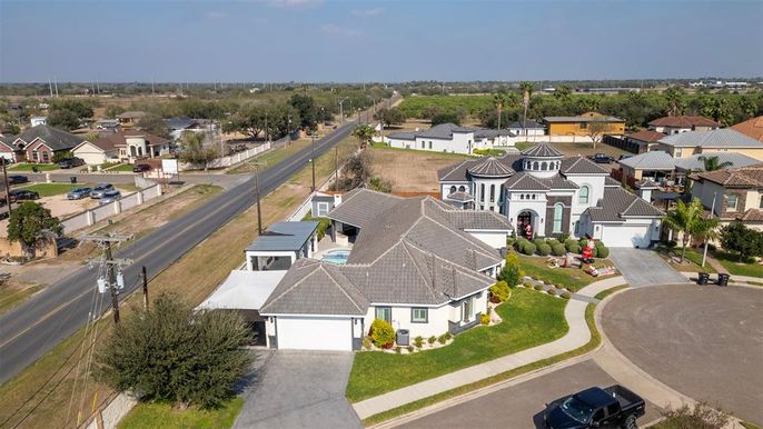 Exterior, Drone