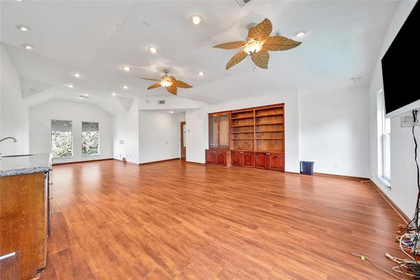 Empty room, Interior, Recessed Lighting, Wood Texture Flooring