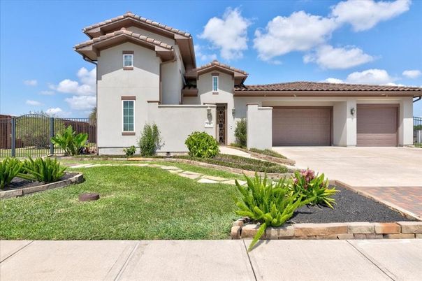 Attached, Backyard, Exterior, Facade, Mediterranean