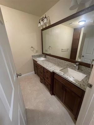 Bathroom, Dual Sink Vanities, Interior