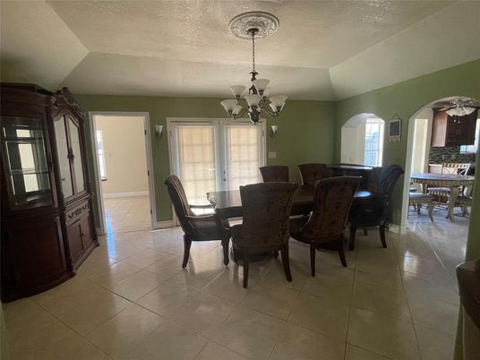Chandelier, Dining room, Interior