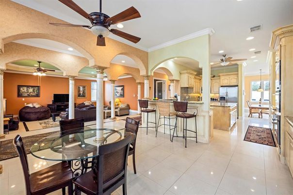 Dining room, Interior, Kitchen, Living room, Recessed Lighting