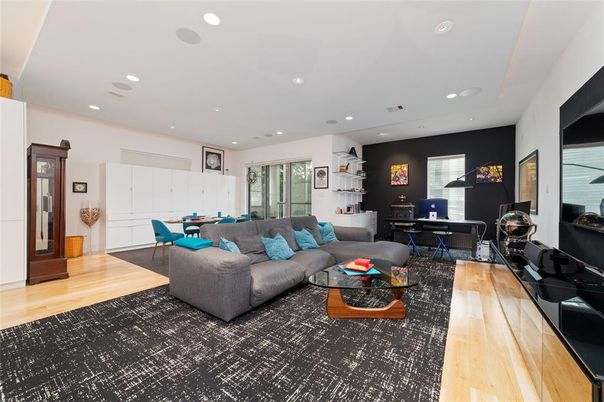 Interior, Living room, Recessed Lighting, Wood Texture Flooring
