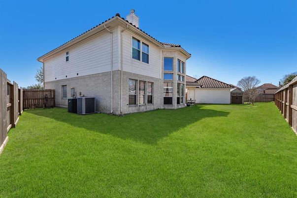 Backyard, Detached Garage, Exterior