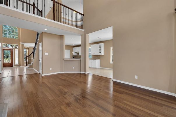 Interior, Recessed Lighting, Wood Texture Flooring