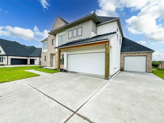 Attached, Exterior, Facade, Brick Facade, Farmhouse