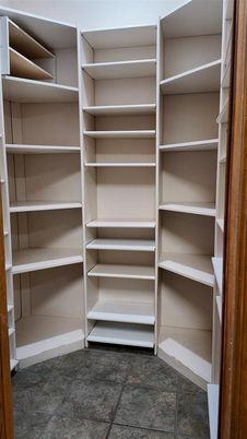 Interior, Walk-in Closets