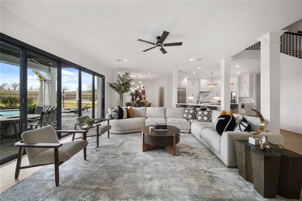 Chandelier, Dining room, Interior, Kitchen, Living room, Pendant Lights, Recessed Lighting, Stainless Steel Appliances