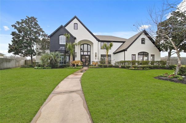 Backyard, Exterior, Facade, Farmhouse