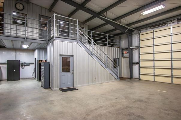 Garage, Interior