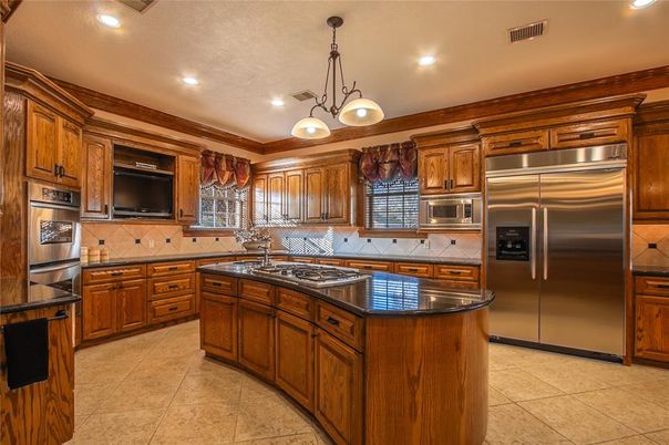 Interior, Kitchen, Pendant Lights, Recessed Lighting, Stainless Steel Appliances